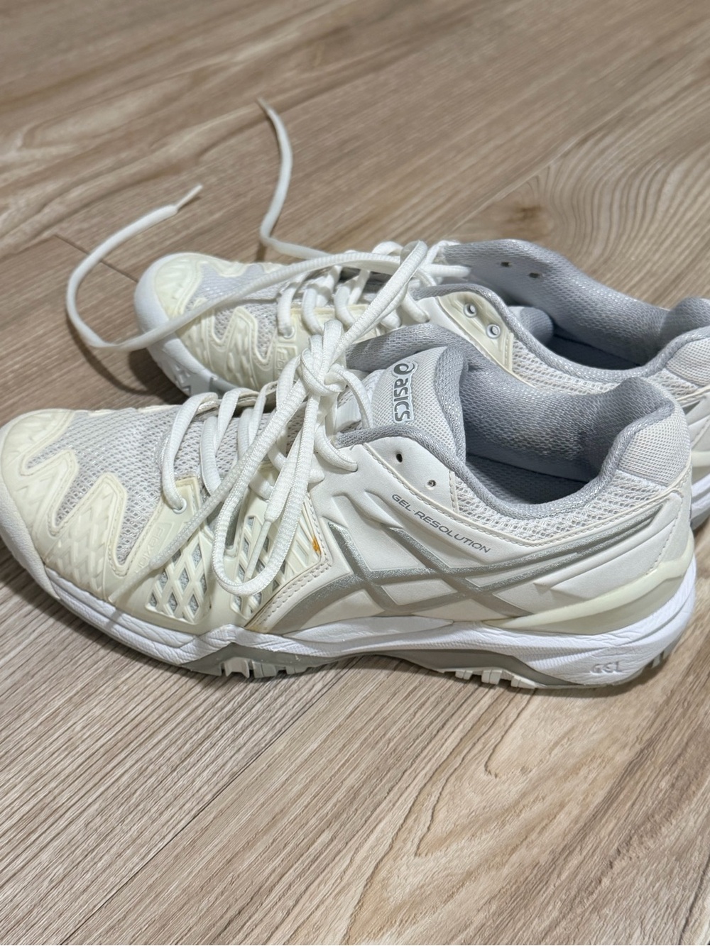 Asics Women's Gel-Resolution Tennis Shoes in Cream and White